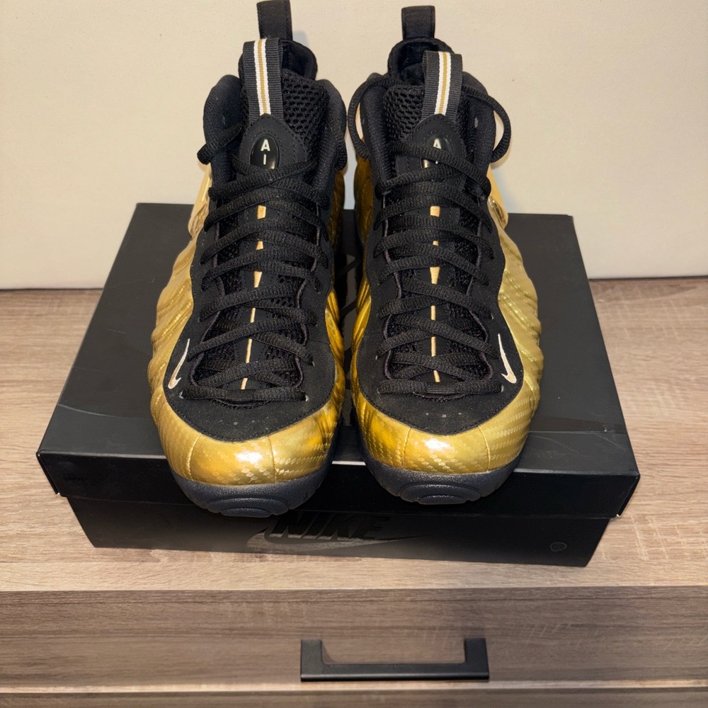 Nike Air Foamposite Pro in Metallic Gold and Black